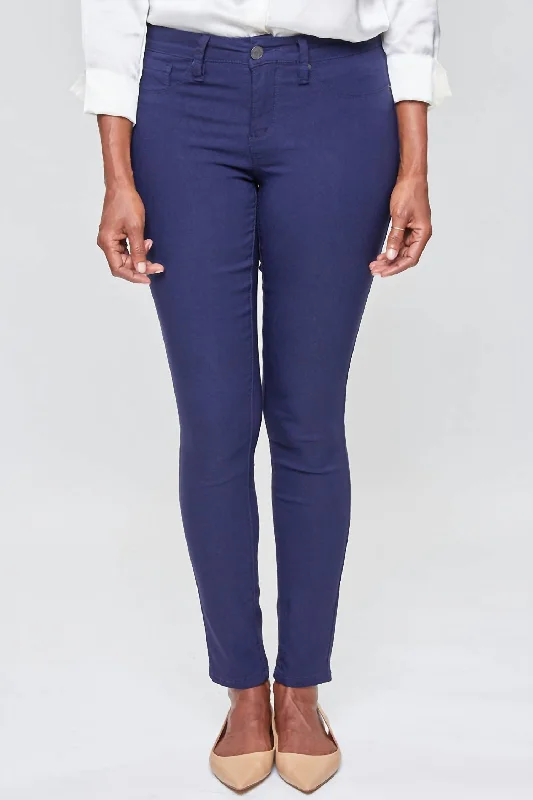 Women's Evening Attire Hyperstretch Skinny Jean In Navy