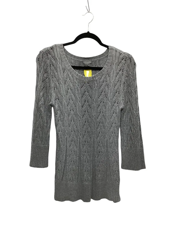 Sweater By Ann Taylor In Grey, Size: Xs