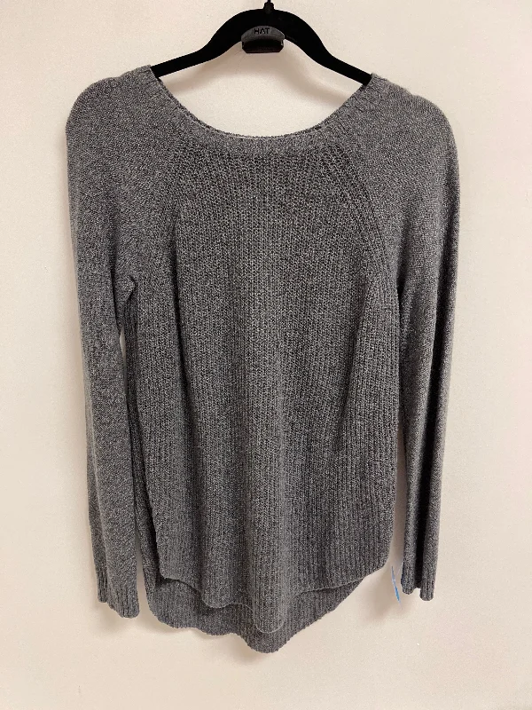 Sweater By Athleta In Grey, Size: M