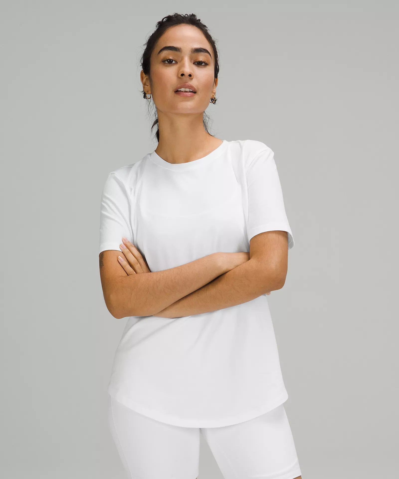 Women's Casual Dresses Love Curved-Hem Crewneck T-Shirt | White