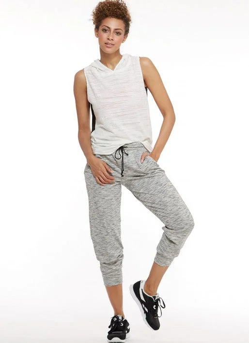Charming Women's Holiday Apparel McCalls Sportswear M7610