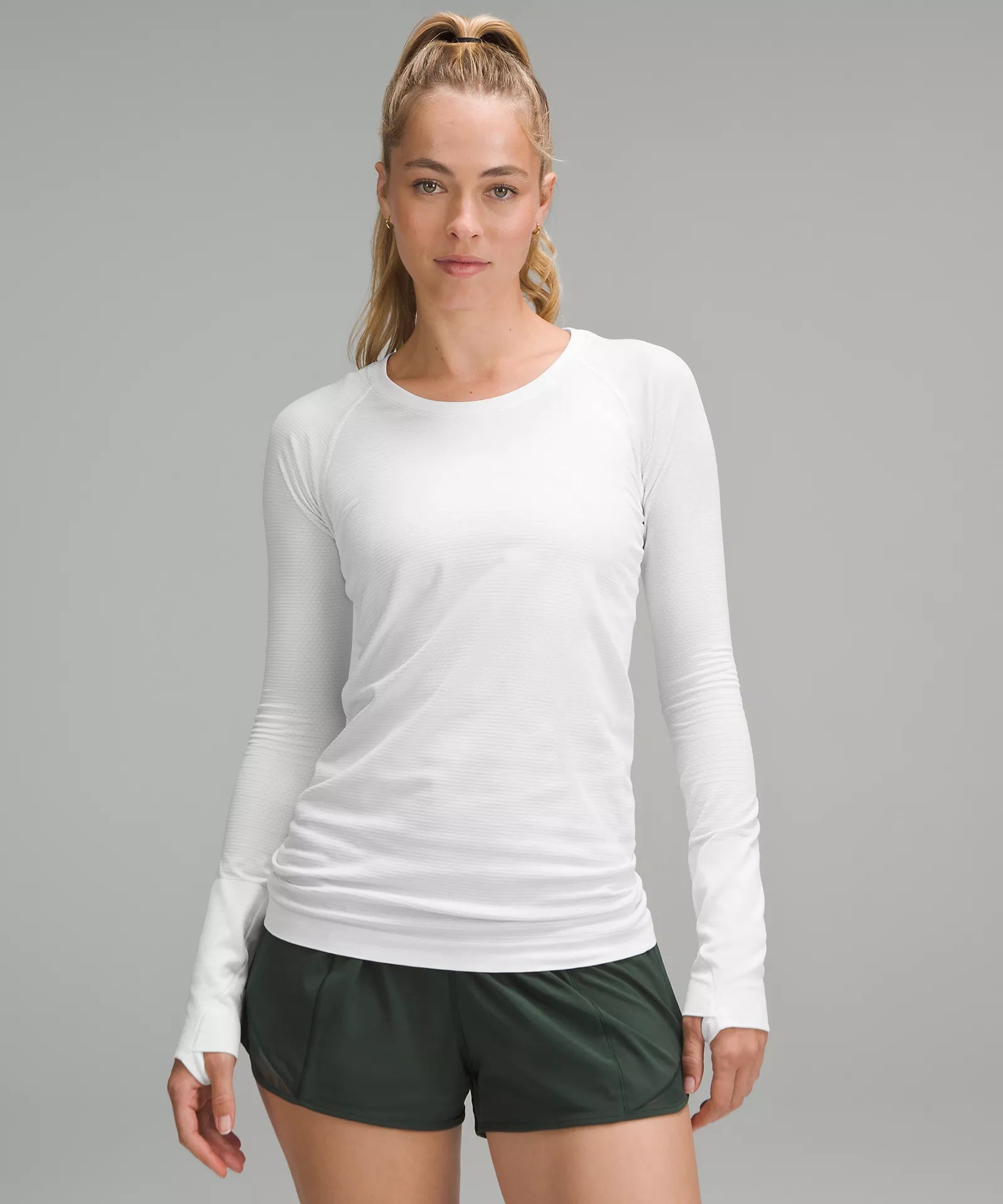 Chic Women's Garments Swiftly Tech Long-Sleeve Shirt 2.0 | White