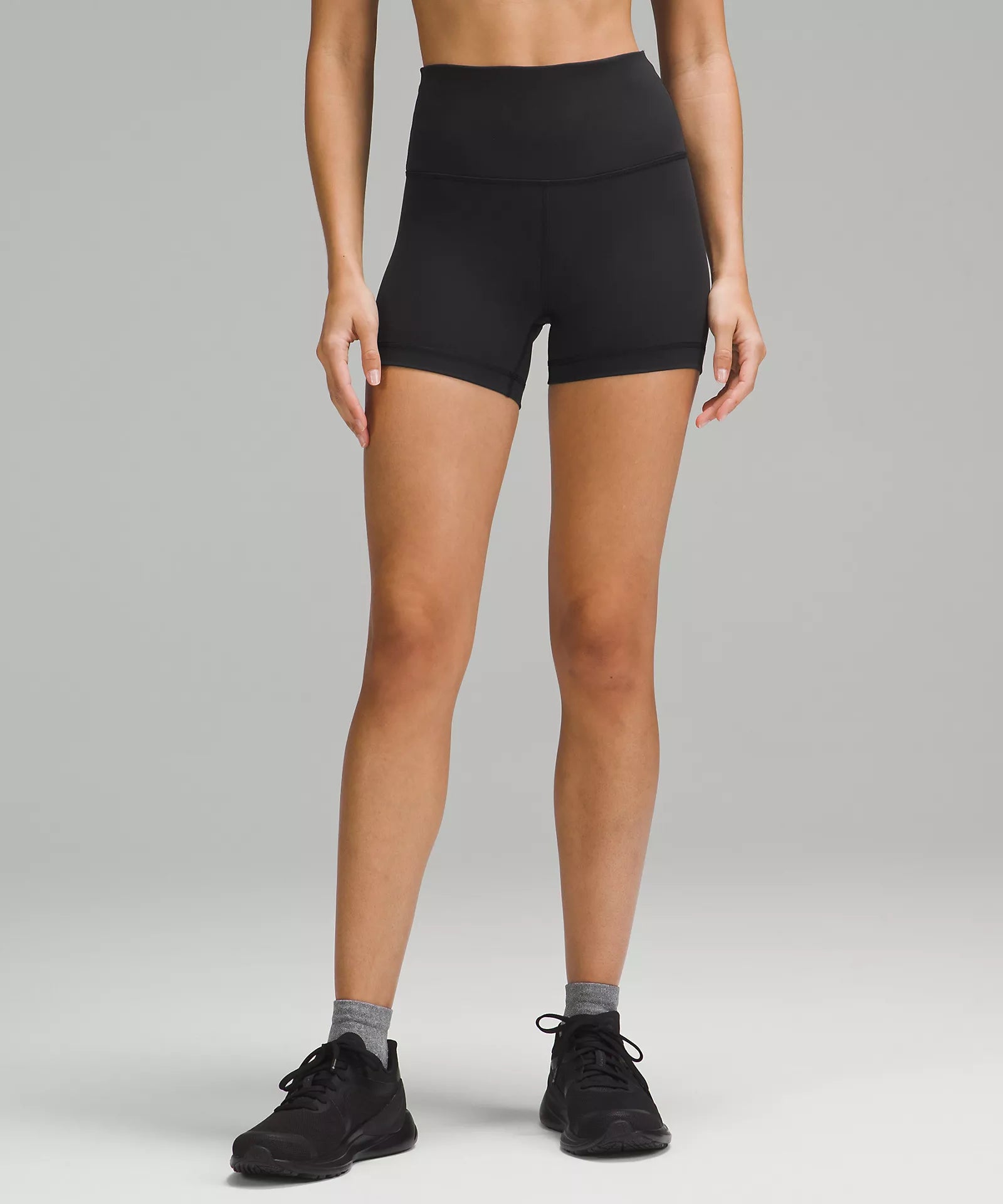 Women's Transitional Attire Wunder Train High-Rise Short 4" | Black