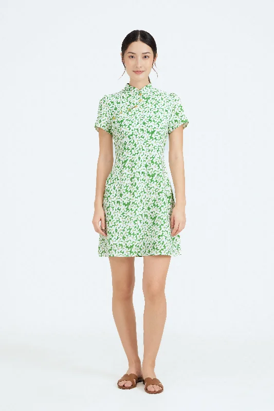 End-Of-Week Clearance Event Sleeved Cheongsam in Magnolia Print (Green)
