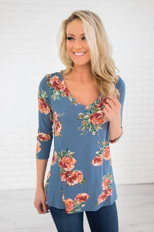 Huge Discounts On Your Favorites Light Blue 3/4 Sleeve Floral Top