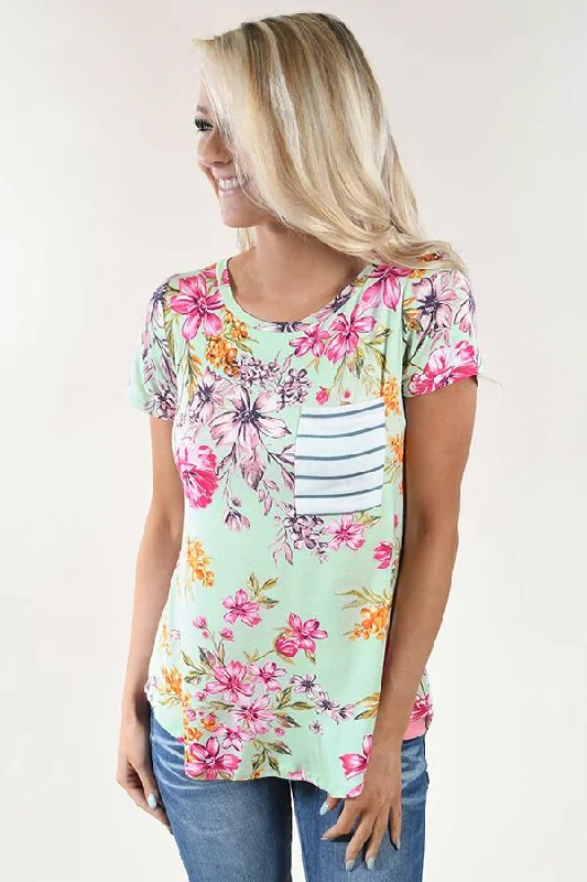 Flash Sales Favorite Pocket Top ~ Mint Floral