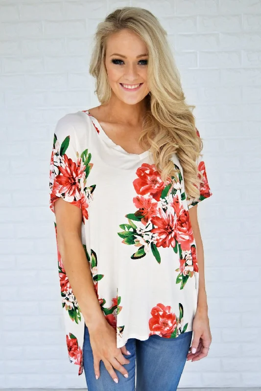 End-Of-Week Price Drops River of Roses Floral Top