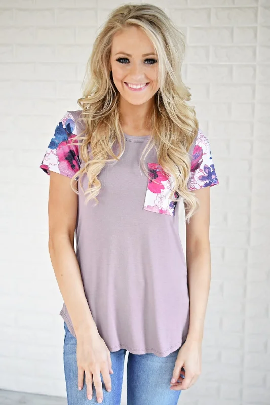 Best Prices Of The Season Happening Now Lovely in Lavender Floral Top