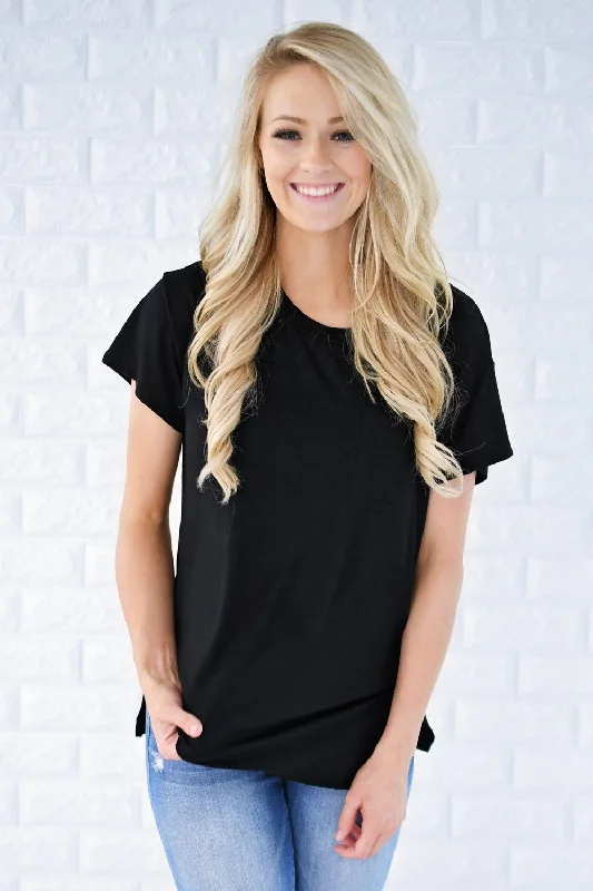 Fashion-Forward Ready or Not Pocket Top ~ Black