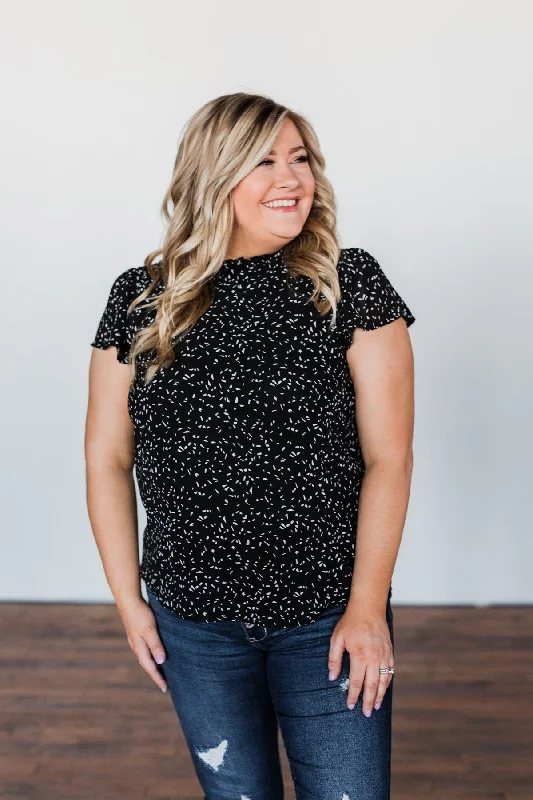 Trend Leading Collection Give It A Go Ruffle Sleeve Top- Black & Ivory