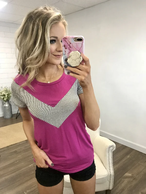 Seasonal Style Discounts Striped Chevron Short Sleeve Top- Magenta