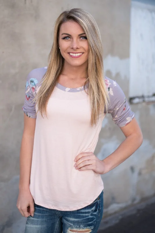 Sophisticated Street Style Offers Peach and Grey Floral Sleeve Top