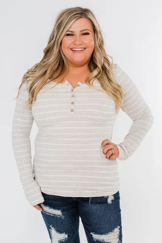 Unbeatable Deals While Supplies Last Essential 5-Button Henley Top- Heathered Oatmeal & Ivory