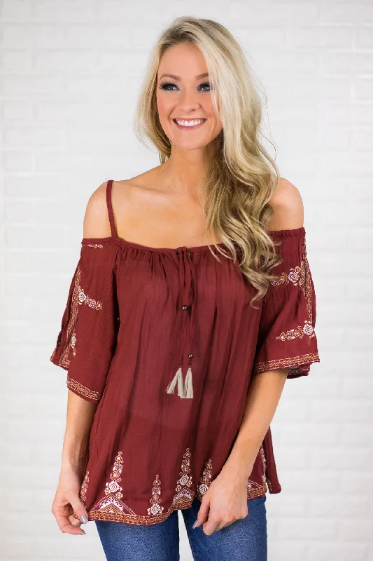 Weekend Style Deals – Limited Availability Off the Shoulder Detail Top