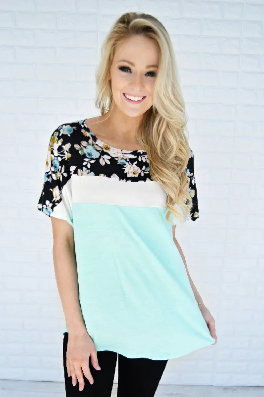 Fashion Forward Making Memories Top ~ Mint