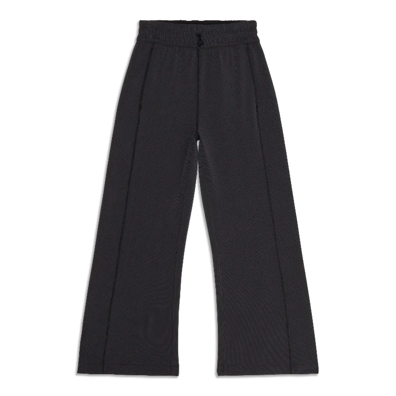 Women's Formal Clothes Ribbed Softstreme Mid-Rise Wide-Leg Cropped Pant - Resale