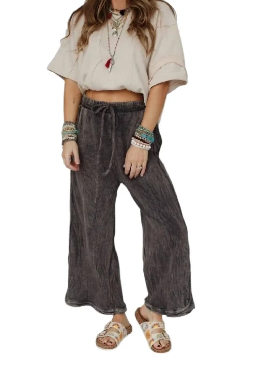 Women's Clothes For Work Events So Comfy Wide Leg Pant - Petite In Charcoal