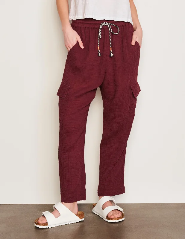 Stylish Women's Outerwear Apparel Sundry Easy Cargo in Merlot
